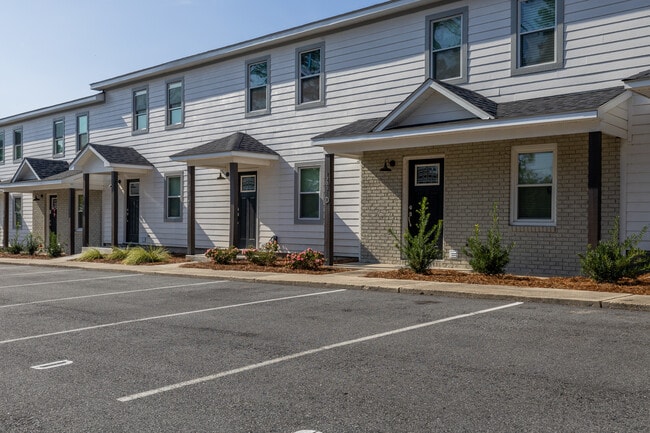 Magnolia on Melody Townhomes in Valdosta, GA - Building Photo - Other
