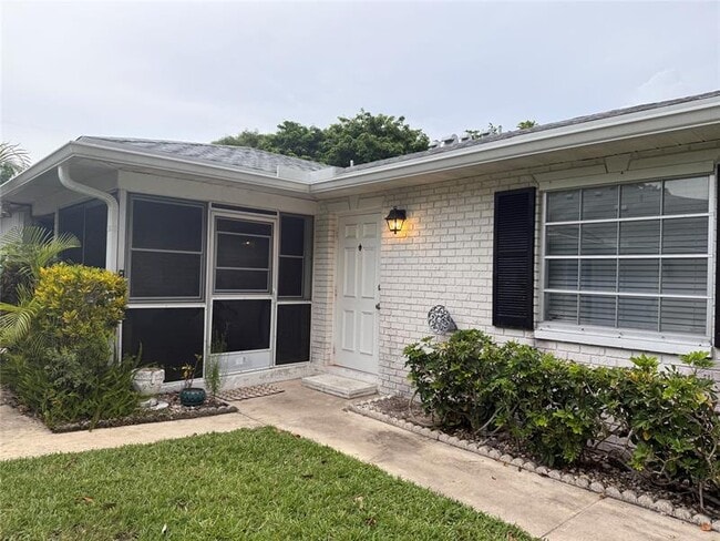 property at 10122 S 40th Trail