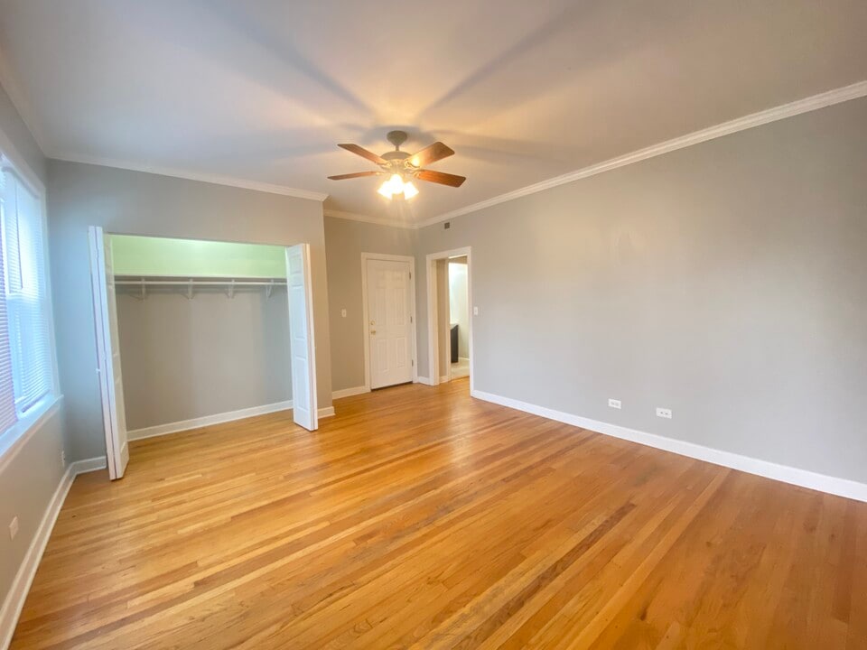 2005 N Lamon Ave, Unit 1 in Chicago, IL - Building Photo