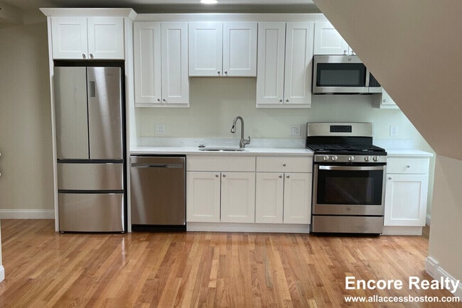 property at 12 Harris St