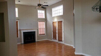 2425 Noble Wood Ct in Montgomery, AL - Building Photo - Building Photo