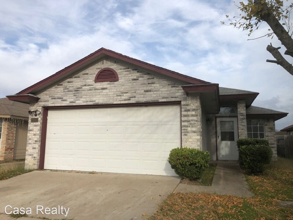 2002 Wright Way in Killeen, TX - Building Photo