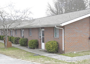 1139 S Main St in Lake City, TN - Building Photo - Building Photo