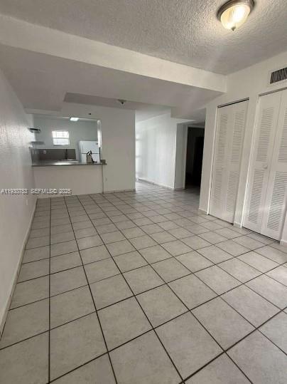 8027 NW 8th St in Miami, FL - Building Photo - Building Photo