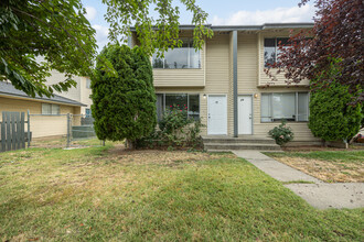 1508 W Mead Ave in Yakima, WA - Building Photo - Building Photo