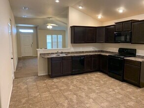 9302 Remington Avenue in Lubbock, TX - Building Photo - Building Photo