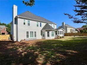 360 Lahontan Pass in Suwanee, GA - Building Photo - Building Photo