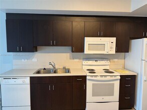 437 SW 4th Ave in Fort Lauderdale, FL - Building Photo - Building Photo