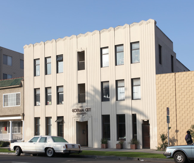 Gotham City Lofts in Long Beach, CA - Building Photo - Building Photo