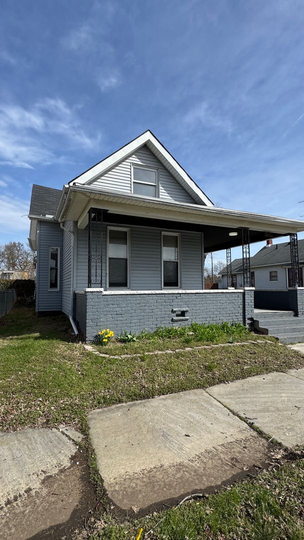 property at 566 Palmwood Ave