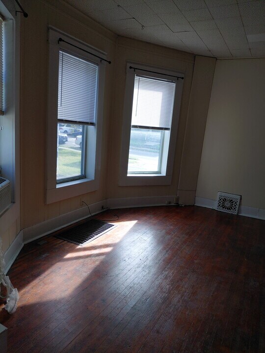 1205 Paquin St, Unit 102 in Columbia, MO - Building Photo