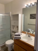 123 S Star Lake Rd in Federal Way, WA - Foto de edificio - Building Photo