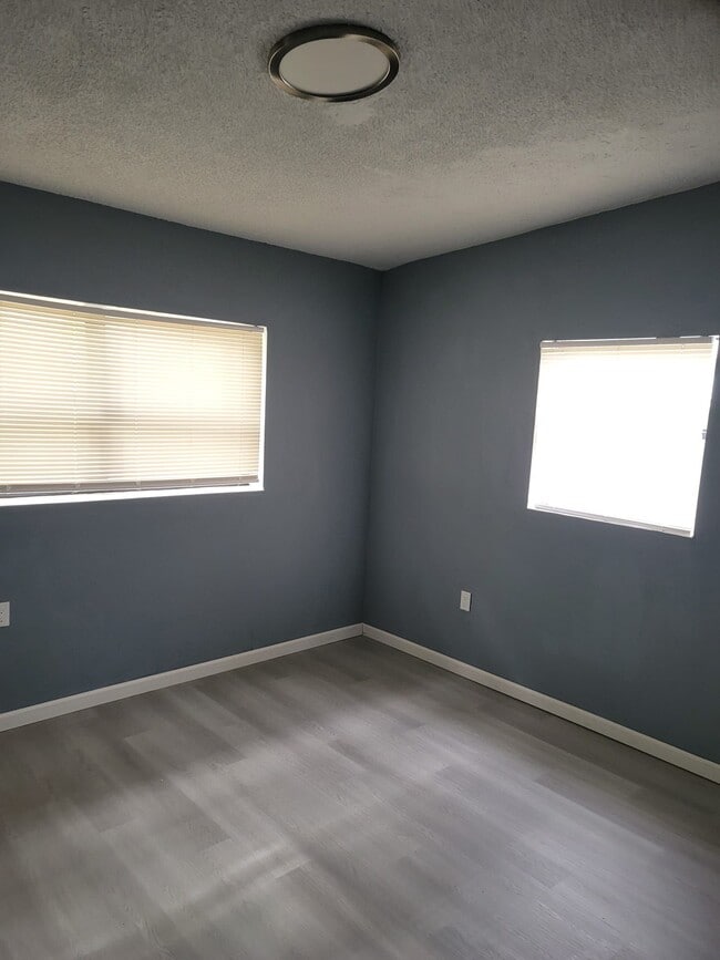 property at 4508 Meadowbrook Ave