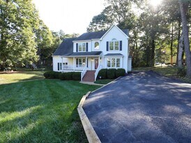 6402 Willow Landing Way in Chester, VA - Building Photo