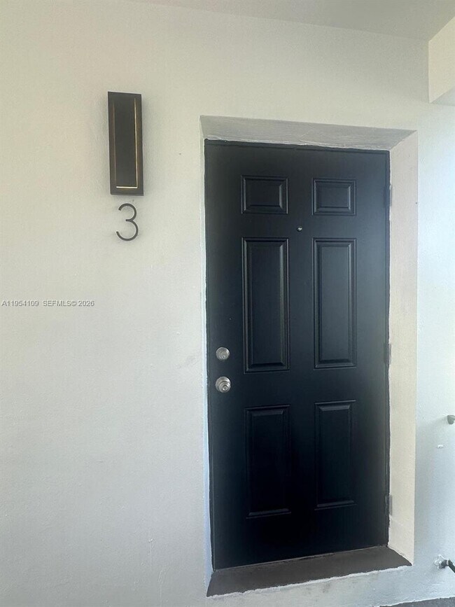 3128 SW 12th Pl in Fort Lauderdale, FL - Building Photo - Building Photo