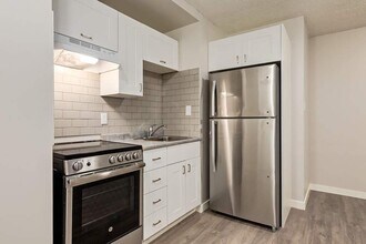 The Winston in Calgary, AB - Building Photo - Building Photo