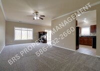 3593 Eagle Creek Dr in Shelby Township, MI - Building Photo - Building Photo