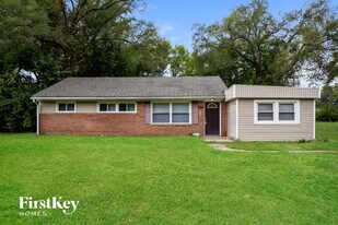 6072 Bettcher Ave in Indianapolis, IN - Building Photo