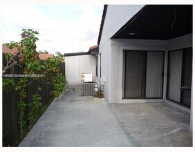 4860 SW 152nd Pl in Miami, FL - Building Photo - Building Photo