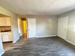 304 S Highland Ave in Columbus, OH - Building Photo - Building Photo