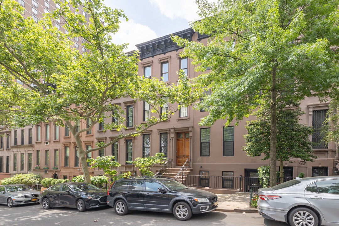162 E 95th St in New York, NY - Foto de edificio
