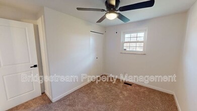 7716 Timbercrest Dr in Dayton, OH - Building Photo - Building Photo