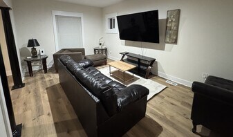 220 W Buena Vista St in Highland Park, MI - Building Photo