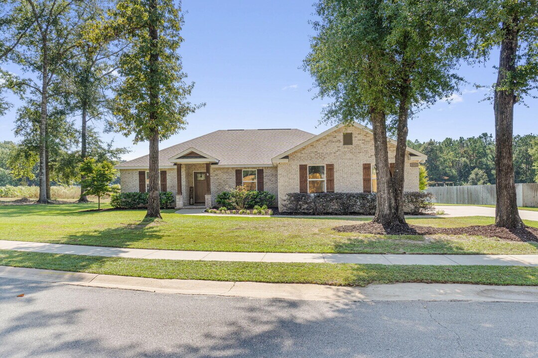 3212 Arthur Blvd in Crestview, FL - Building Photo