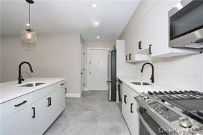 152 Kearsing Pkwy in Monsey, NY - Building Photo - Building Photo