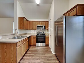 3013 Lake Side Dr in Sanger, TX - Foto de edificio - Building Photo