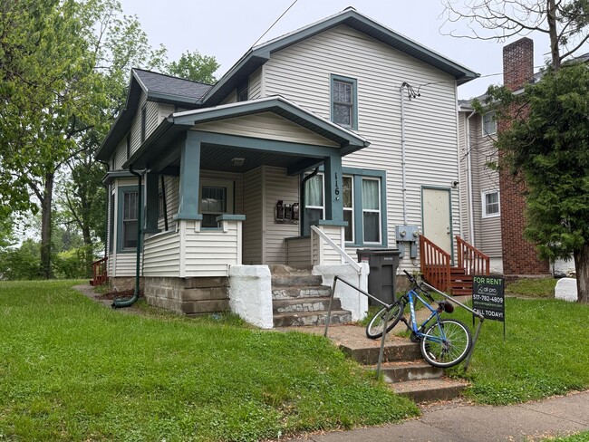 116 W Biddle St in Jackson, MI - Building Photo - Building Photo