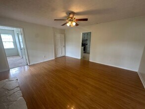 2117 Marian Ln in Oxford, AL - Building Photo - Building Photo