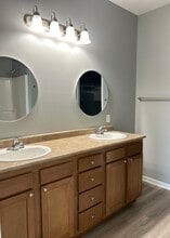 7521 Melody Cir E in Fort Wayne, IN - Building Photo - Building Photo