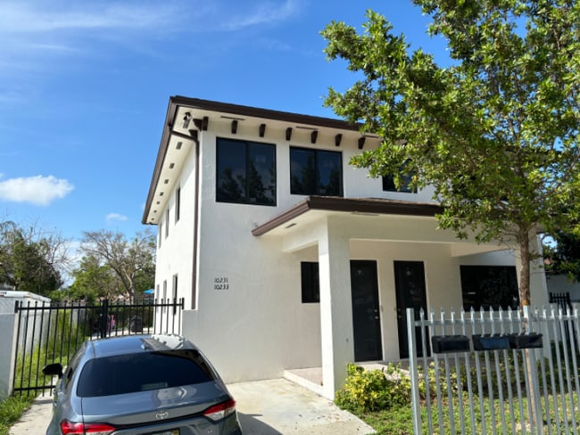 10231 SW 174th Terrace in Miami, FL - Building Photo - Building Photo