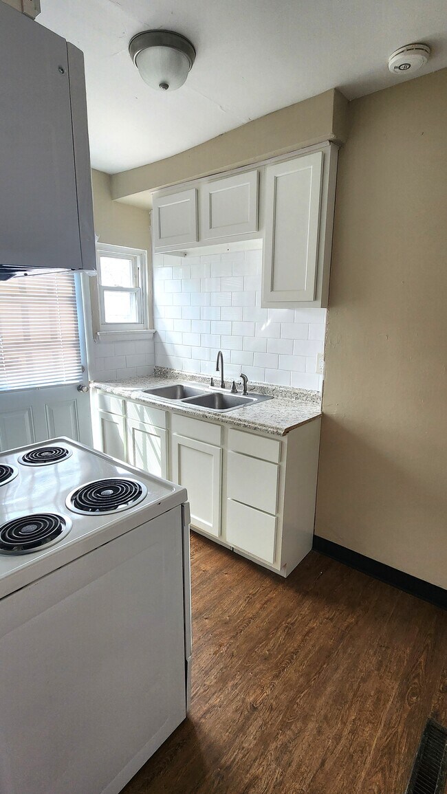 1023 E Weber Rd in Columbus, OH - Building Photo - Building Photo