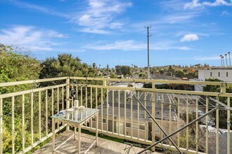 2330 University Ave in East Palo Alto, CA - Building Photo - Building Photo