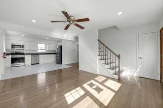 380 Grand Ave in Leonia, NJ - Building Photo - Building Photo