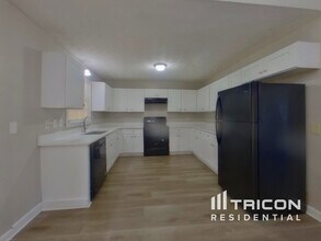 80 River N Ct in Covington, GA - Building Photo - Building Photo