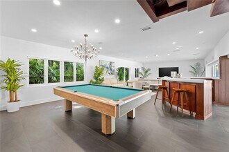 4150 Bay Point Rd in Miami, FL - Foto de edificio - Building Photo
