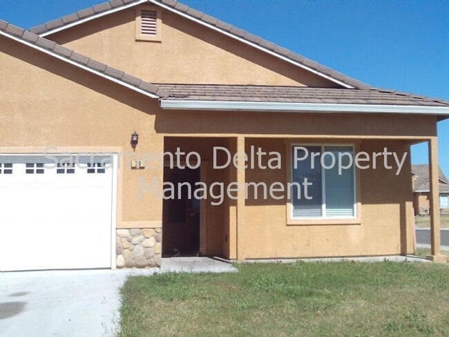 46-46 Butterwick Ct in Sacramento, CA - Building Photo - Building Photo