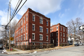 60 Carroll St in Poughkeepsie, NY - Building Photo - Building Photo