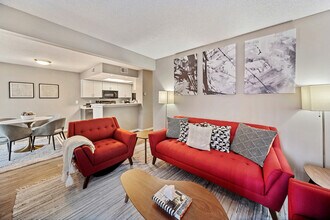 ReNew Foothills in Fort Collins, CO - Foto de edificio - Building Photo