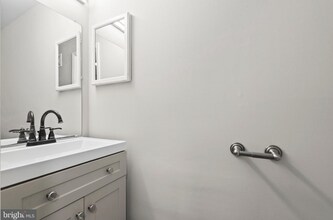 328 Moseby Ct in Manassas, VA - Building Photo - Building Photo