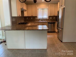 5465 Topping Pl in Charlotte, NC - Building Photo - Building Photo