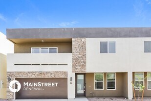 2000 N 36th St in Phoenix, AZ - Building Photo