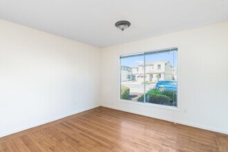 1572 Buena Vista Ave in Alameda, CA - Building Photo - Building Photo