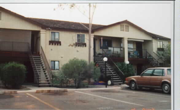 Loma Vista Apartments in Mesa, AZ - Foto de edificio