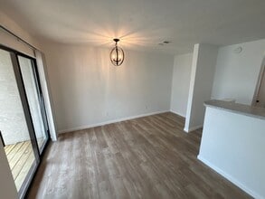 1339 Airport Dr in Tallahassee, FL - Building Photo - Building Photo