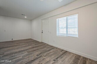 5039 N 18th Ave in Phoenix, AZ - Building Photo - Building Photo
