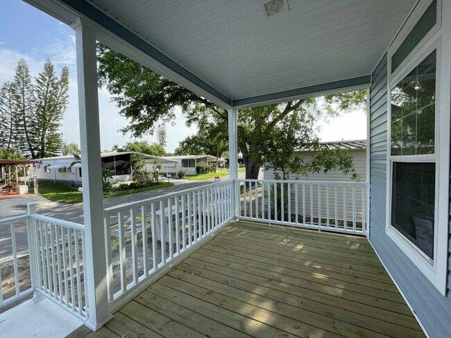 5018 Windmill Manor Ave in Bradenton, FL - Building Photo - Building Photo